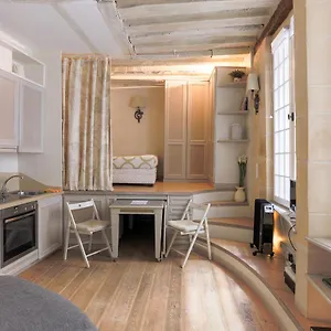  Apartment Louvre France