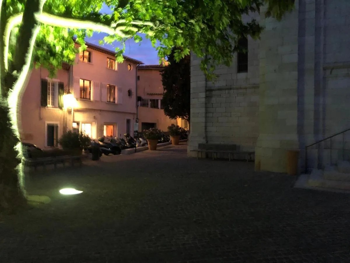 Le Grand Clocher De Cassis Apartment